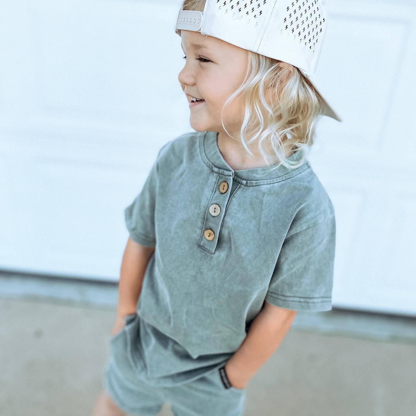 8052012A-121F-4D85-9FA0-01E5BEE9D422