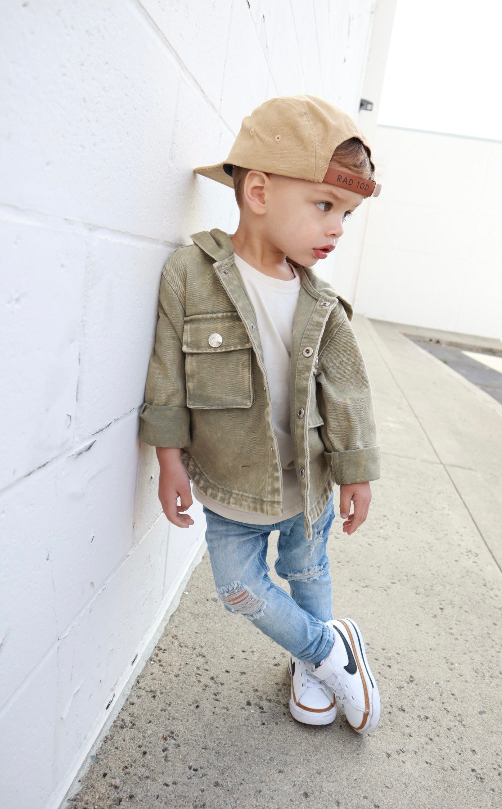 5F5F11E4-D4B2-4D50-8EA5-F883D6B6BAC7