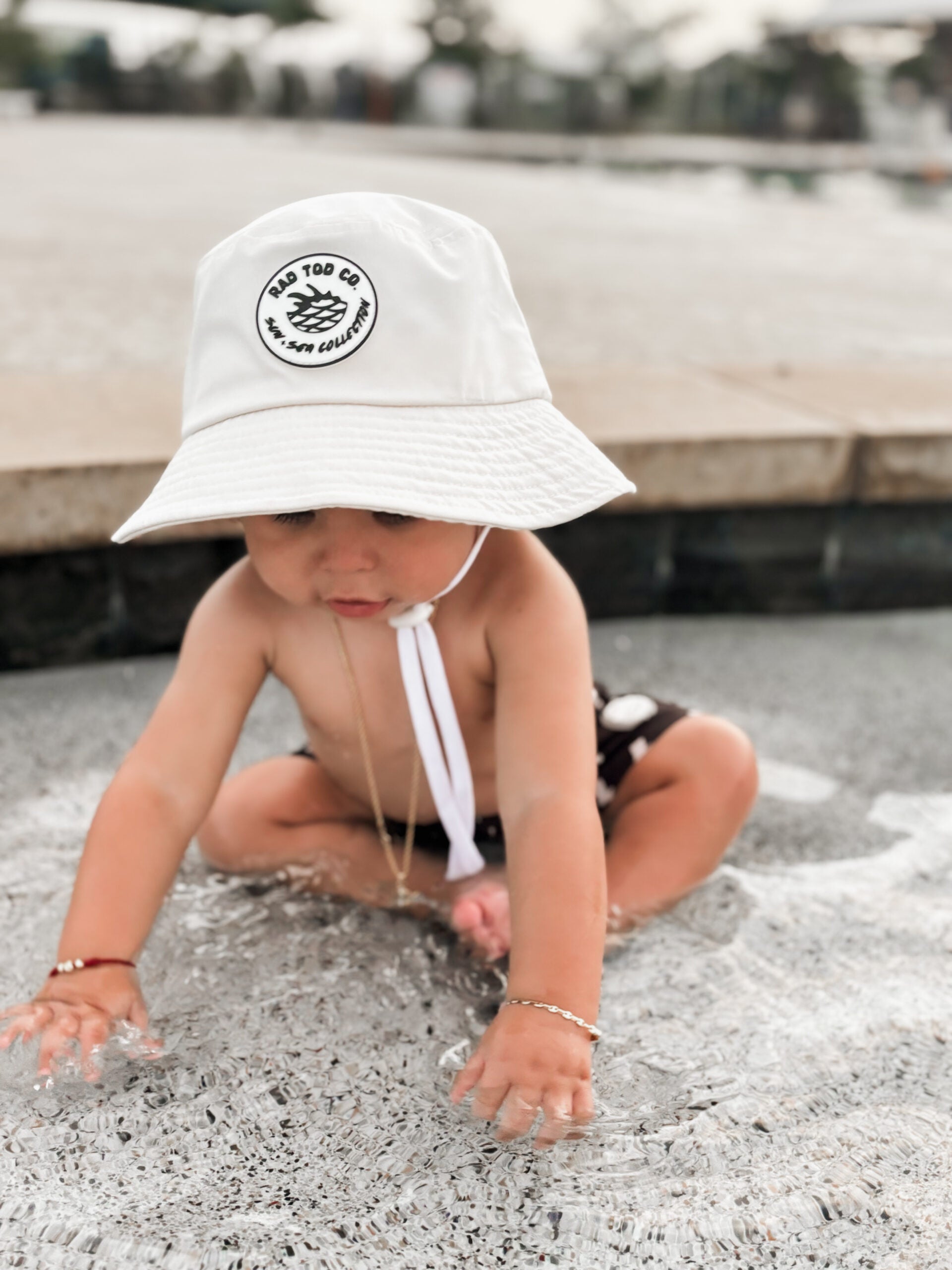 MANHATTAN WATERPROOF BUCKET HAT – Rad Tod