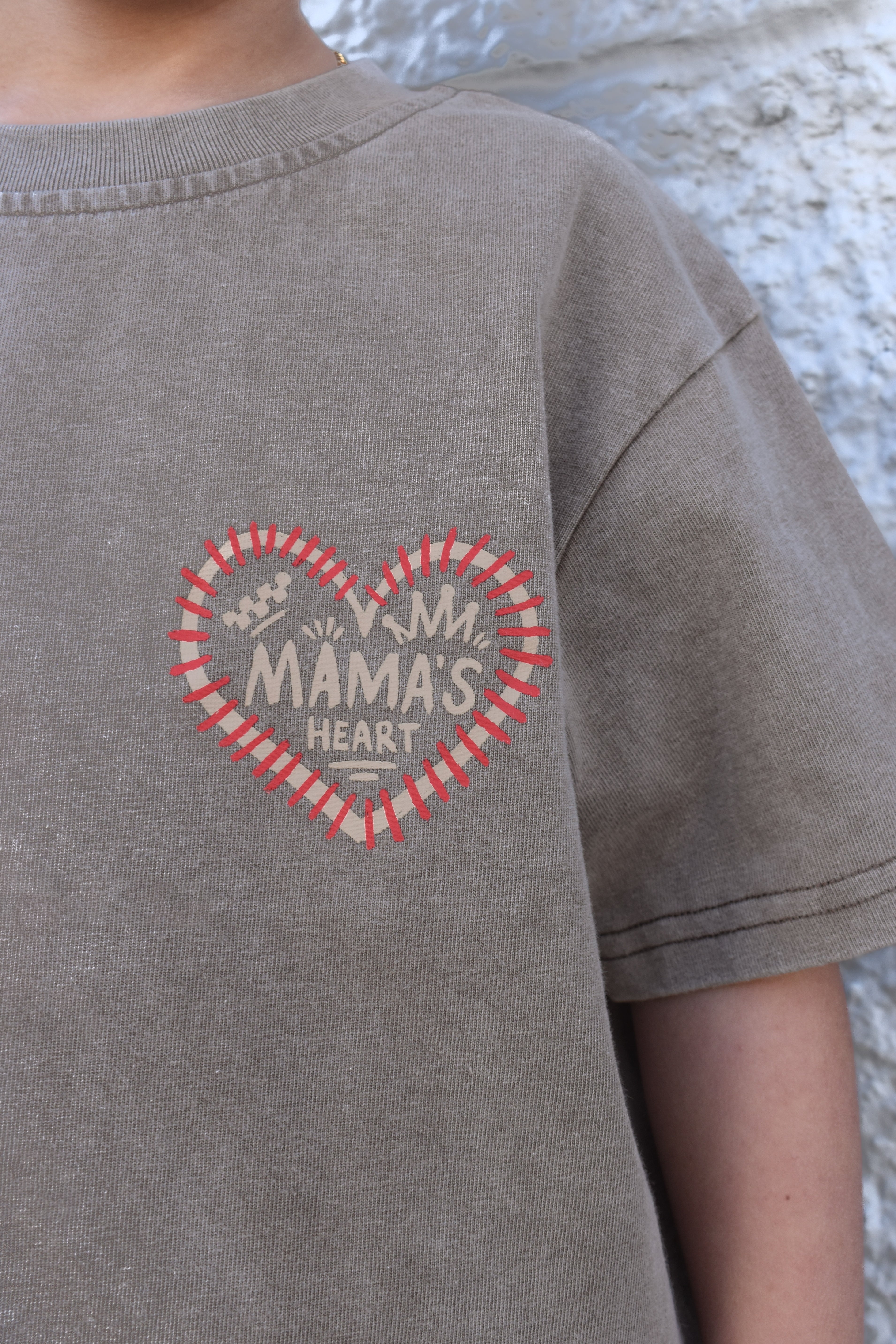 MAMAS HEART front logo design