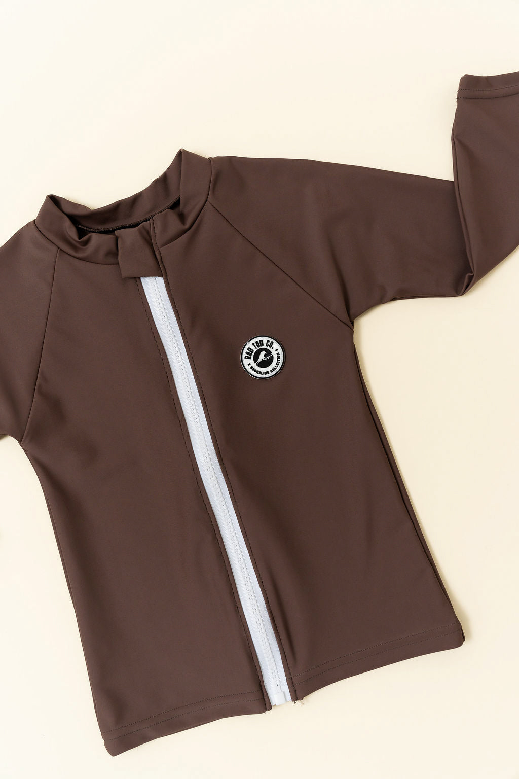 Kids long sleeve rashguard mocha color with front zipper